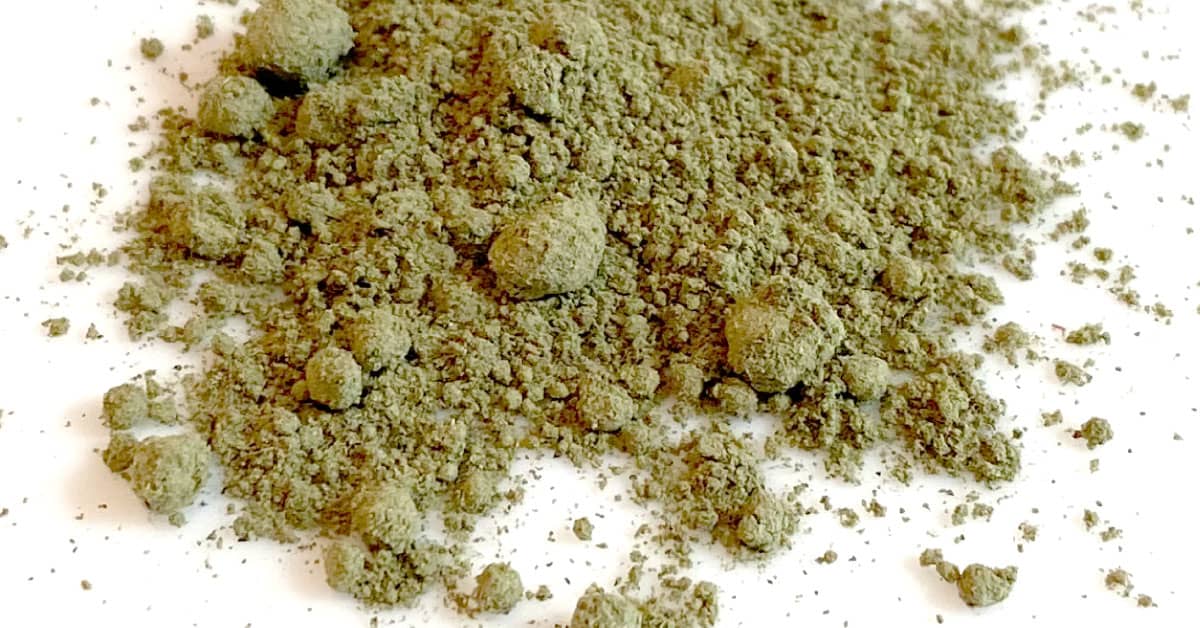 loose freeze dried microgreen powder